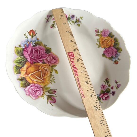 Roses Floral Plate 10” Dinner Party Serving Cabin Cottage VTG (?) Hippie Flower - Picture 7 of 10